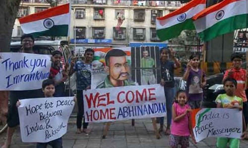 Pakistan All Set to Release Arrested Indian Pilot Abhinandan Varthaman for Peace 