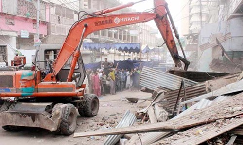Footpath Dastarkhawan Demolished by KMC in Karachi