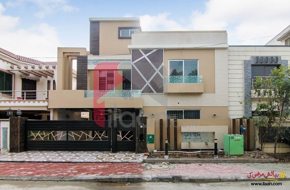 10.77 marla house for sale in Gulbahar Block, Bahria Town, Lahore