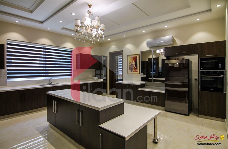 2 kanal house for sale in Block A2, Valencia Housing Society, Lahore ( furnished )