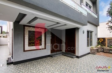 10 marla house for sale in Janiper Block, Bahria Town, Lahore