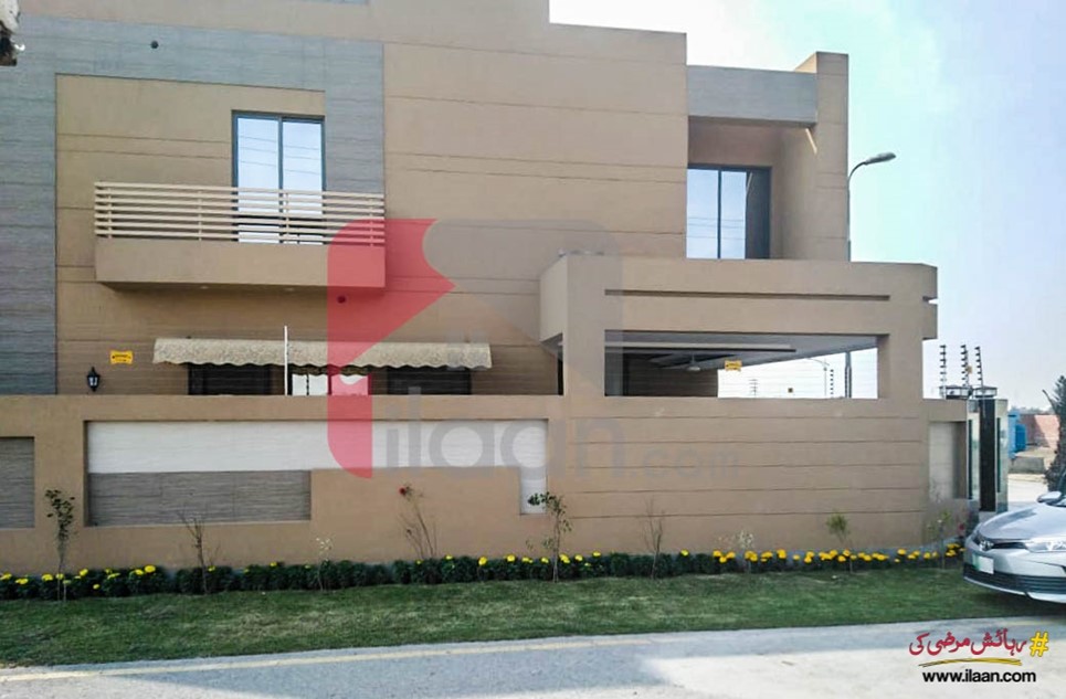 8 marla house for sale in Block Z, Phase 3, DHA, Lahore