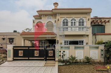 10 marla house for sale in Block N, Phase 8, DHA, Lahore