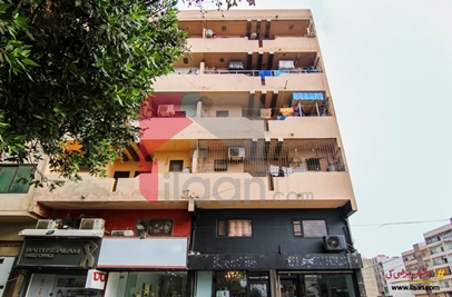 1150 ( sq.ft ) apartment for sale ( third floor ) in Bukhari Commercial Area, Phase 6, DHA, Karachi