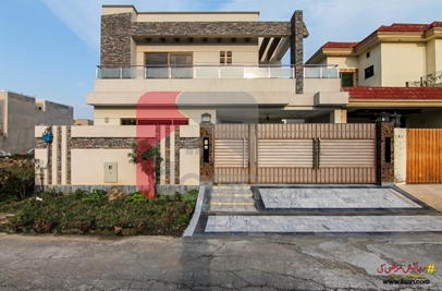 10 marla house for sale in Block N, Phase 8, DHA, Lahore