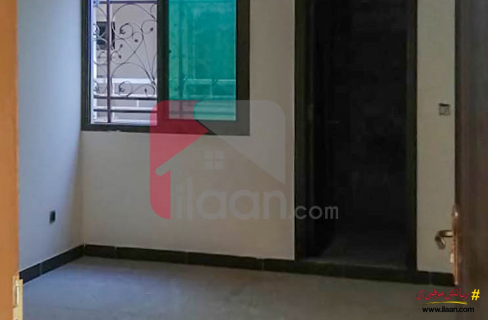200 ( square yard ) house for sale ( first floor ) in Block 2, Gulistan-e-Johar, Karachi