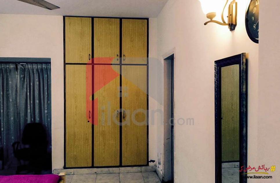 2000 ( sq.ft ) apartment for sale ( first floor ) in Block 1, Clifton, Karachi