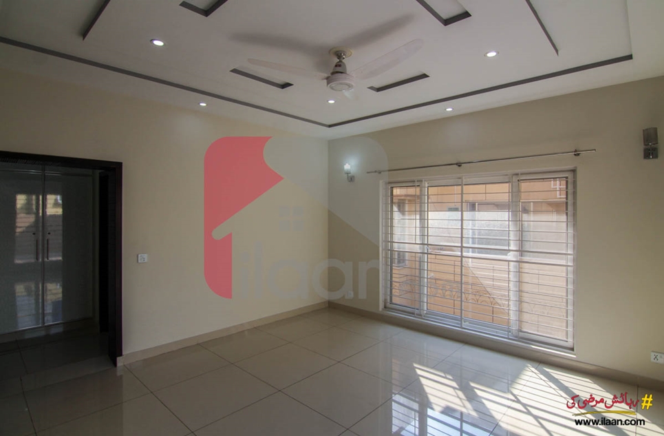 1 kanal house for sale in Spring Block, Bahria Town, Lahore