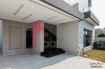 10 marla house for sale in Block B, Phase 5, DHA, Lahore