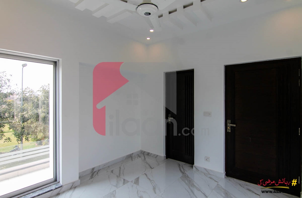 10 marla house for sale in Block B, Phase 5, DHA, Lahore