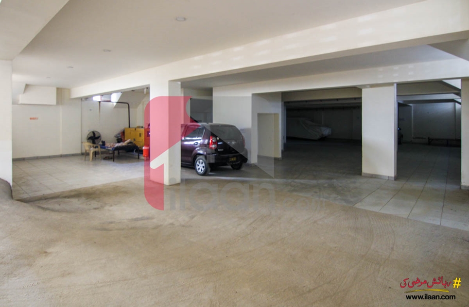 1500 ( sq.ft ) apartment for sale ( first floor ) in Bukhari Commercial Area, Phase 6, DHA, Karachi