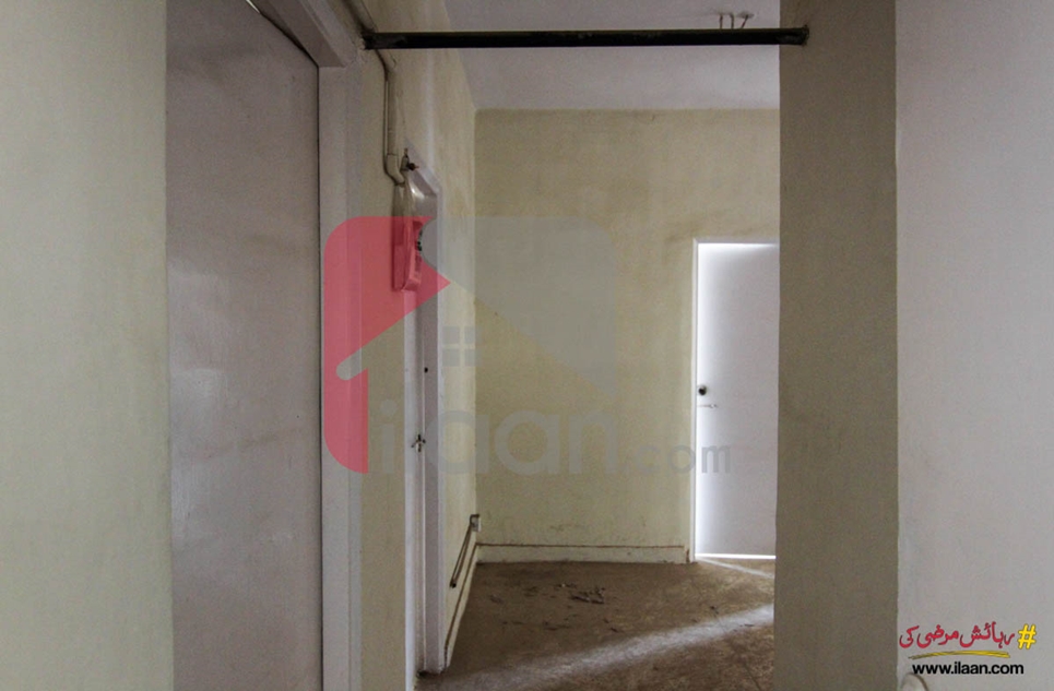 1200 ( sq.ft ) apartment for sale ( third floor ) in Block 17, Gulistan-e-Johar, Karachi 