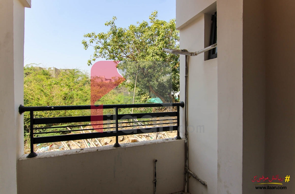 1300 ( sq.ft ) apartment for sale ( third floor ) in Garden East, Jamshed Town, Karachi