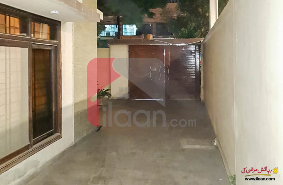 300 ( square yard ) apartment for sale in Phase 4, DHA, Karachi