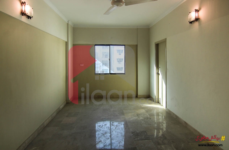 950 ( sq.ft ) apartment for sale ( second floor ) in Badar Commercial Area, Phase 5, DHA, Karachi