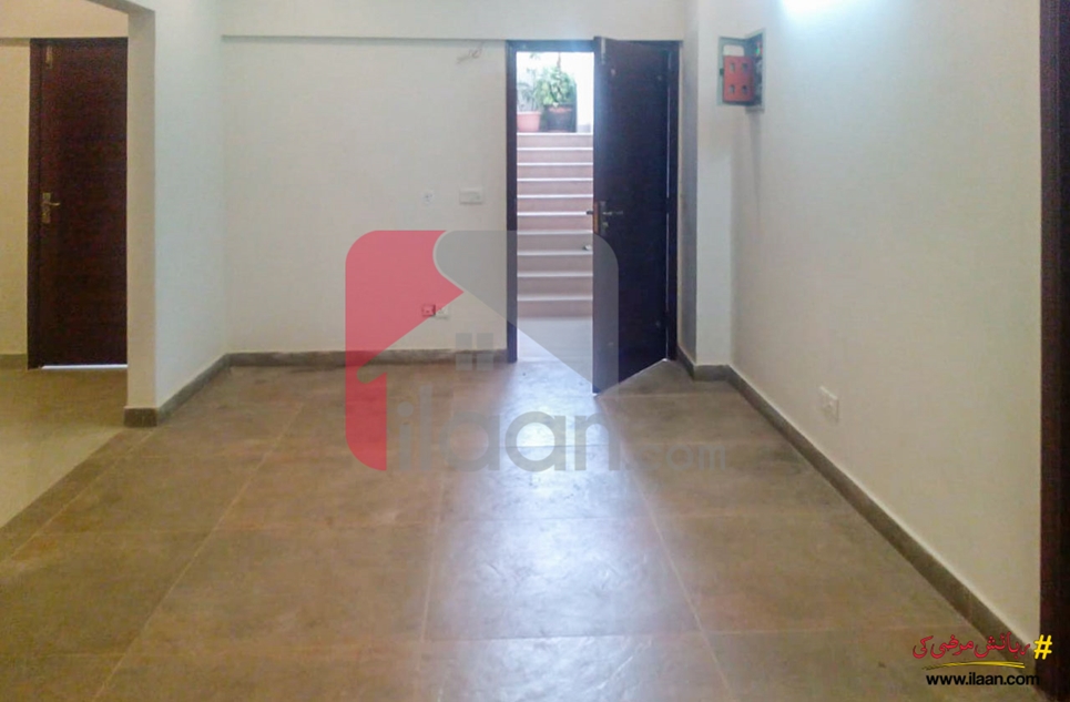 1100 ( sq.ft ) apartment for sale ( first floor ) in Phase 6, DHA, Karachi