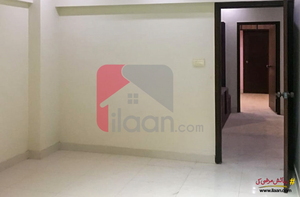 1450 ( sq.ft ) apartment for sale ( top floor ) in Phase 5, DHA, Karachi