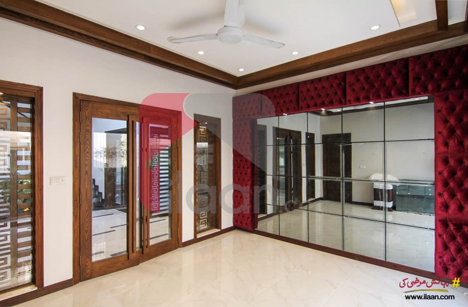 1 kanal house for sale in Block G, Phase 5, DHA, Lahore
