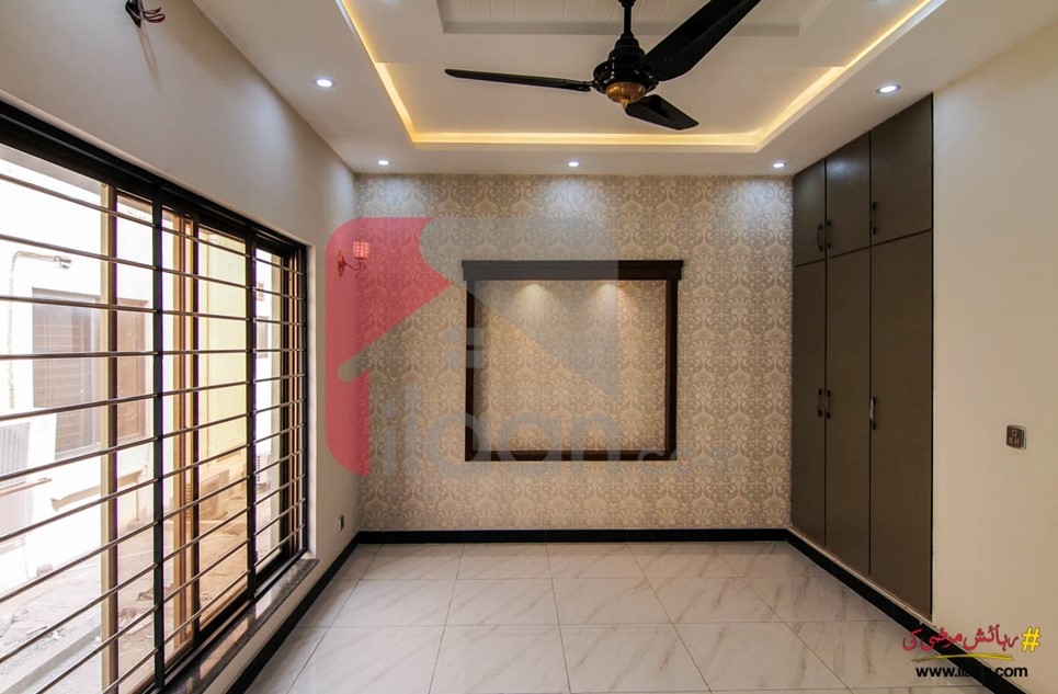 5 marla house for sale in Block BB, Bahria Town, Lahore