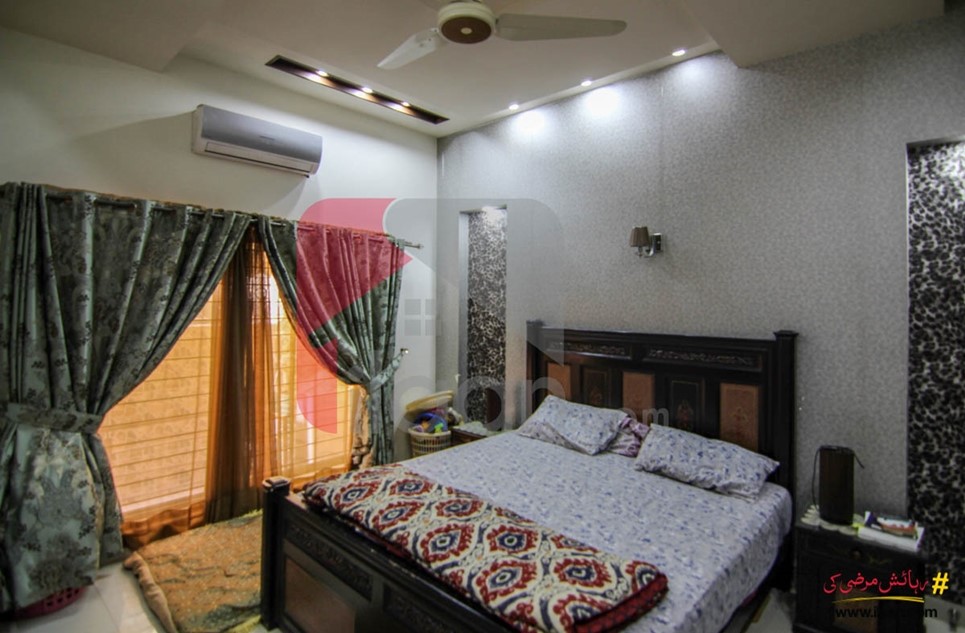 10 marla house for sale in Block L, Phase 5, DHA, Lahore ( furnished )