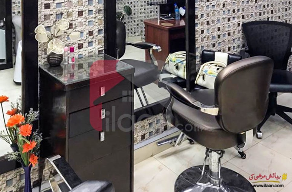 433 ( sq.ft ) shop for sale in Phase 5, DHA, Karachi ( furnished )