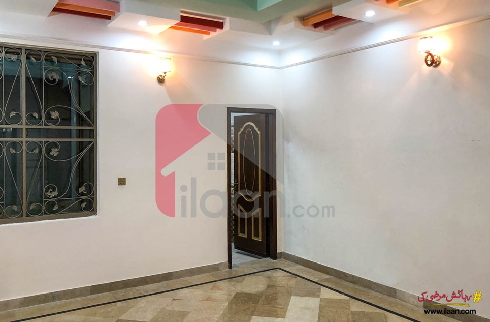 8 marla house for sale in Block Q, Johar Town, Lahore