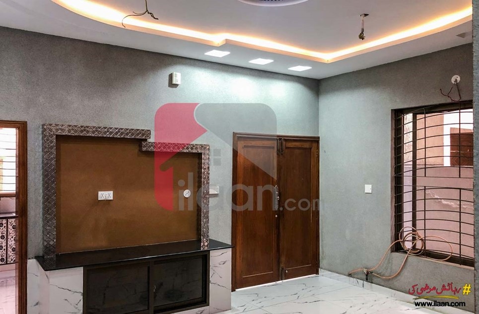 10 marla house for sale in Block D3, Wapda Town, Lahore