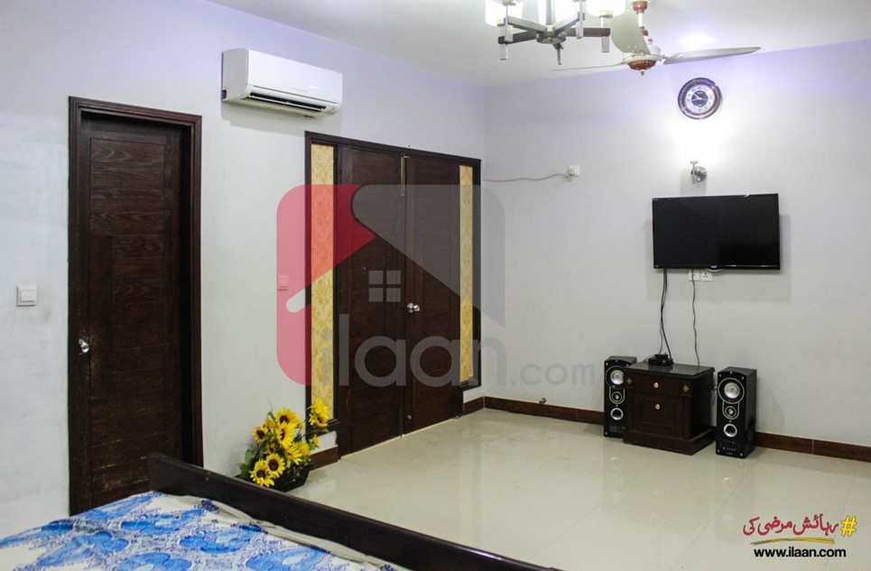1800 ( sq.ft ) apartment for sale in Nishat Commercial Area, Phase 6, DHA, Karachi