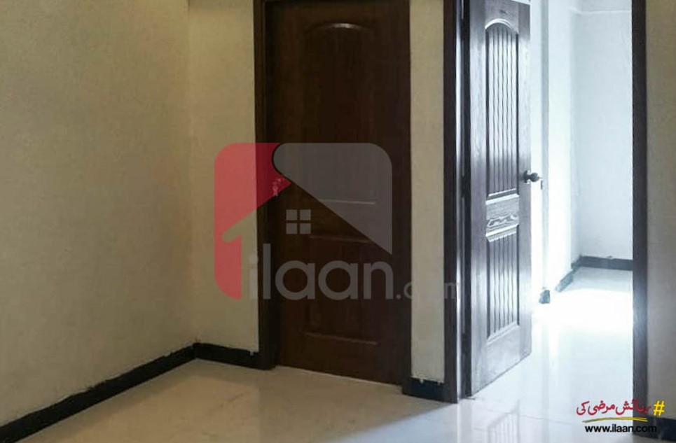 1450 ( sq.ft ) apartment for sale ( fourth floor ) in Badar Commercial Area, Phase 5, DHA, Karachi