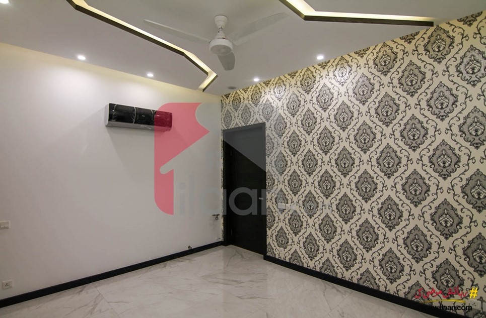 1 kanal house for sale in Block C, Phase 5, DHA, Lahore