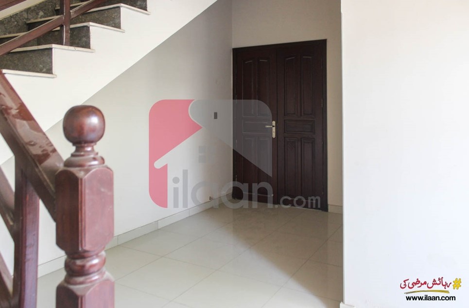 600 ( square yard ) house for sale in Block 3, Gulistan-e-Johar, Karachi