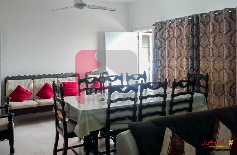 1800 ( sq.ft ) apartment for sale ( second floor ) in Sea View Apartments, Phase 5, DHA, Karachi