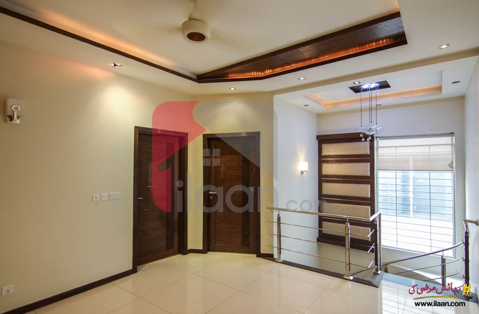 5.75 marla house for sale in Block D, Phase 5, DHA, Lahore