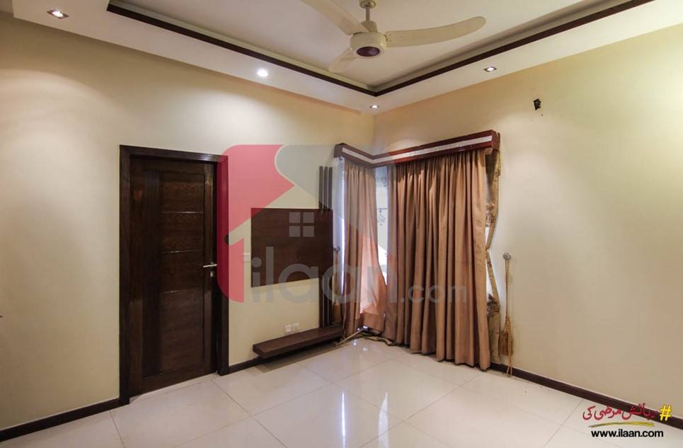 5.75 marla house for sale in Block D, Phase 5, DHA, Lahore