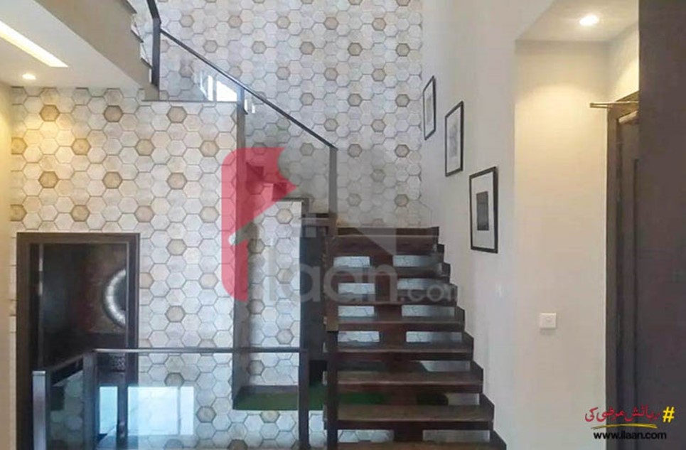 10 marla house for sale in Block F, Formanites Housing Scheme, Lahore