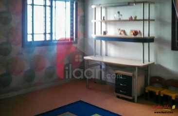 300 ( square yard ) house for sale in Phase 6, DHA, Karachi