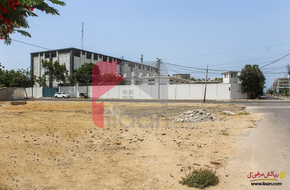 1000 ( square yard ) plot for sale in Phase 6, DHA, Karachi