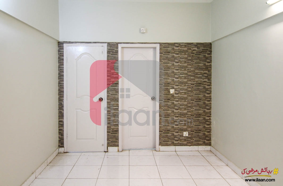 900 ( sq.ft ) apartment for sale ( second floor ) in Tauheed Commercial Area, Phase 5, DHA, Karachi