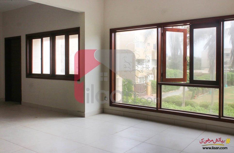 2700 ( sq.ft ) apartment for sale ( first floor ) in Phase 5, DHA, Karachi