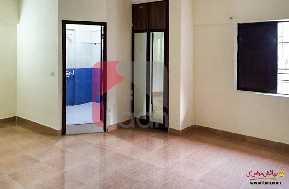 1800 ( sq.ft ) apartment for sale ( first floor ) in Nishat Commercial Area, Phase 6, DHA, Karachi