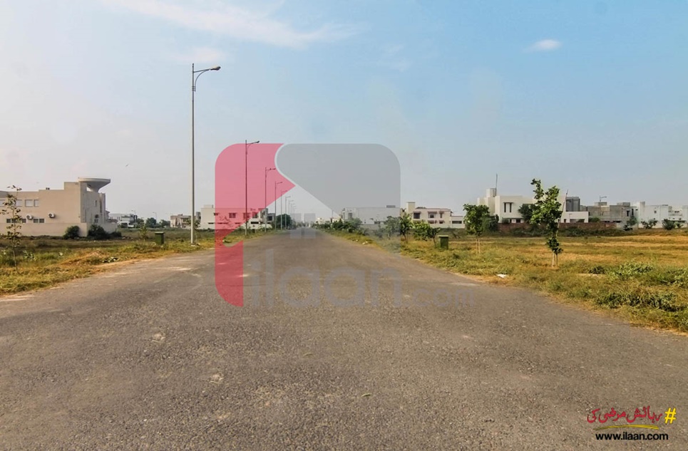 1 kanal plot for sale in Block M, Phase 6, DHA, Lahore