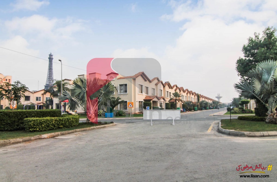 8 Marla Commercial Plot for Sale in Quaid Block, Sector C, Bahria Town, Lahore