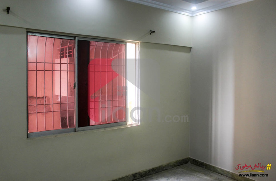 950 ( sq.ft ) apartment for sale ( fourth floor ) in Block 13D-3, Gulshan-e-iqbal, Karachi