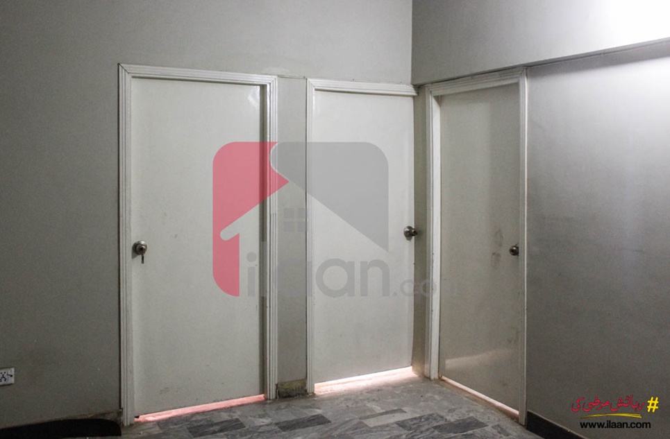 950 ( sq.ft ) apartment for sale ( fourth floor ) in Block 13D-3, Gulshan-e-iqbal, Karachi