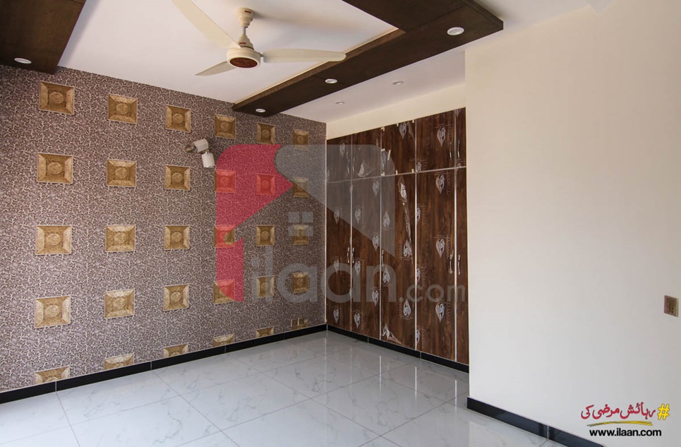 10 marla house for sale in Block N, Phase 8 - Air Avenue, DHA, Lahore