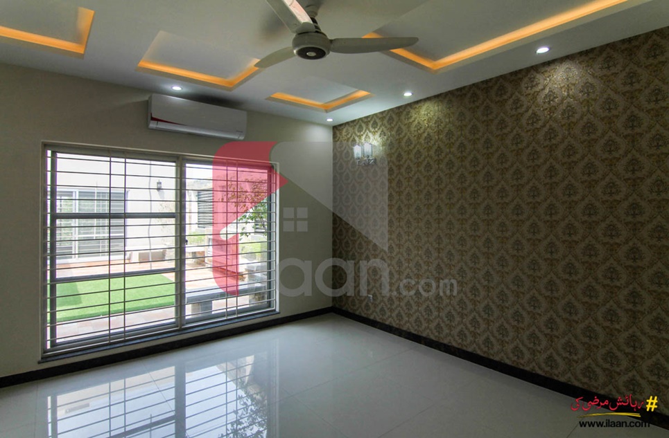 1 kanal house for sale in Block D, Phase 6, DHA, Lahore