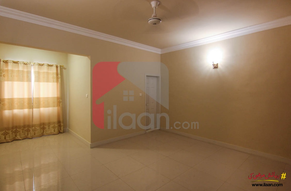 1800 ( sq.ft ) apartment for sale ( second floor ) in Tauheed Commercial Area, Phase 5, DHA, Karachi