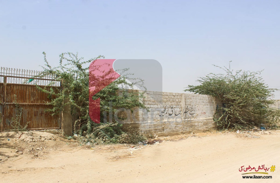 4 acre commercial land for sale on Main Super Highway, Karachi Northern Bypass, Karachi