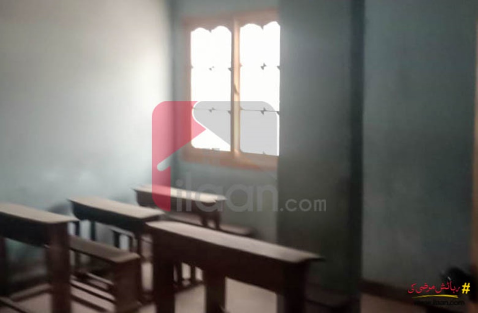 350 ( square yard ) school for sale ( first + second floor ) in Gulshan-e-iqbal, Karachi ( furnished )