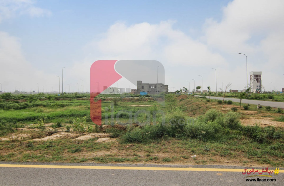 1 kanal plot ( Plot no 938 ) for sale in Block S, Phase 8, DHA, Lahore